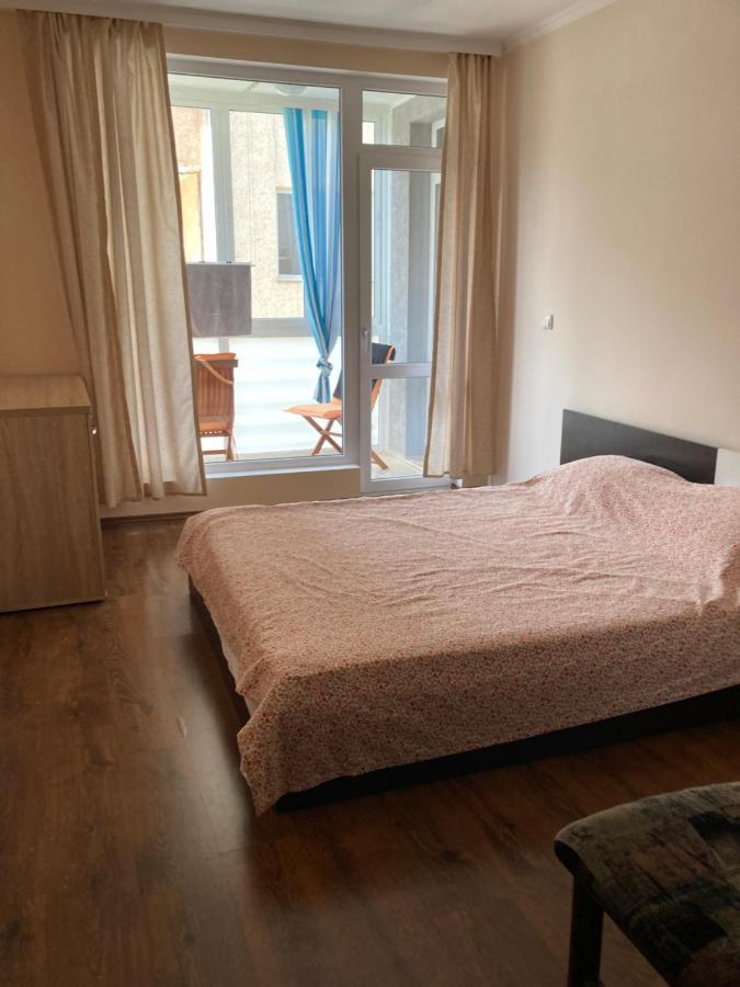 Апартамент Даскала С Паркомясто Burgas Extérieur photo