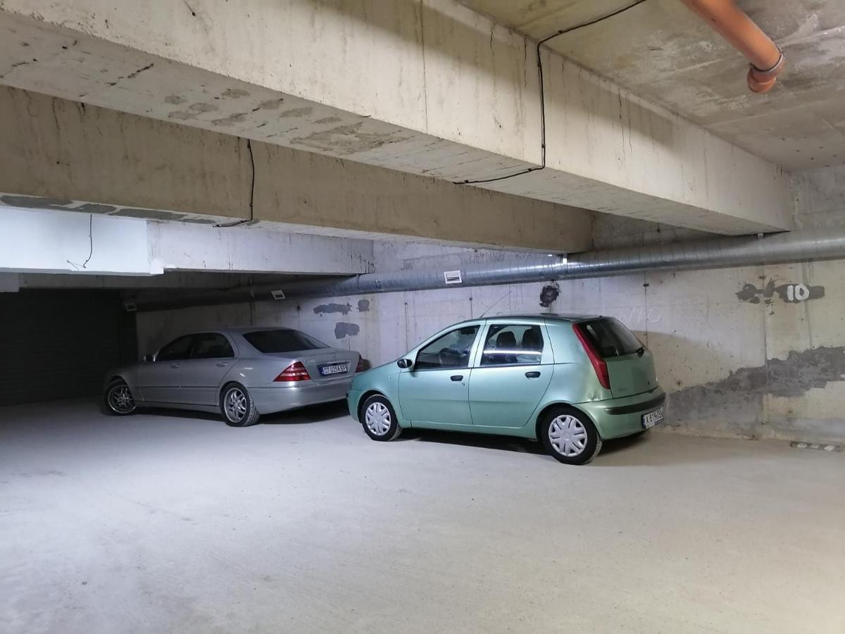 Апартамент Даскала С Паркомясто Burgas Extérieur photo